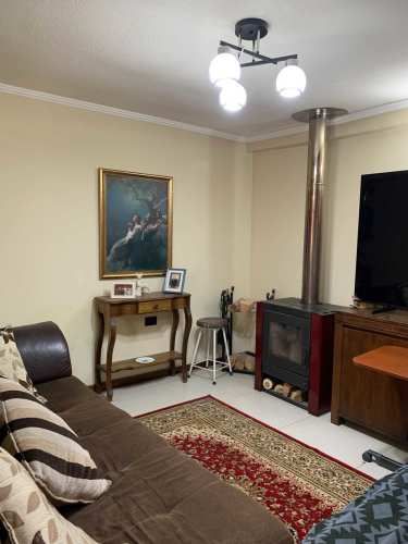 Vende Amplia Casa sector Fco. Coloane (133443)