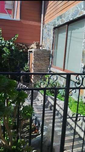 Vende Amplia Casa 5 d-2 b Fco. Coloane (133443)