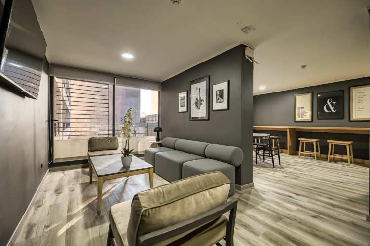 Plaza Conde del Maul [1345-1]