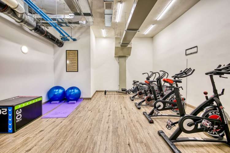 Plaza Conde del Maul [1345-1]