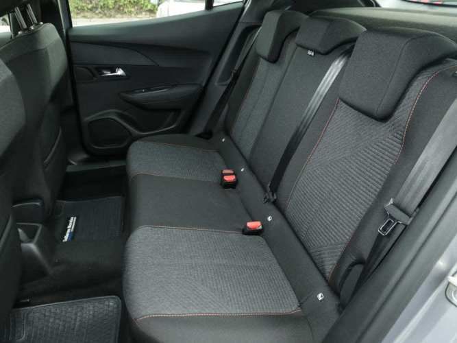 Peugeot 2008 2026 2008 Active 130 1.2