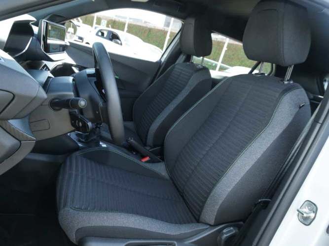 Peugeot 2008 2026 2008 Active 130 1.2