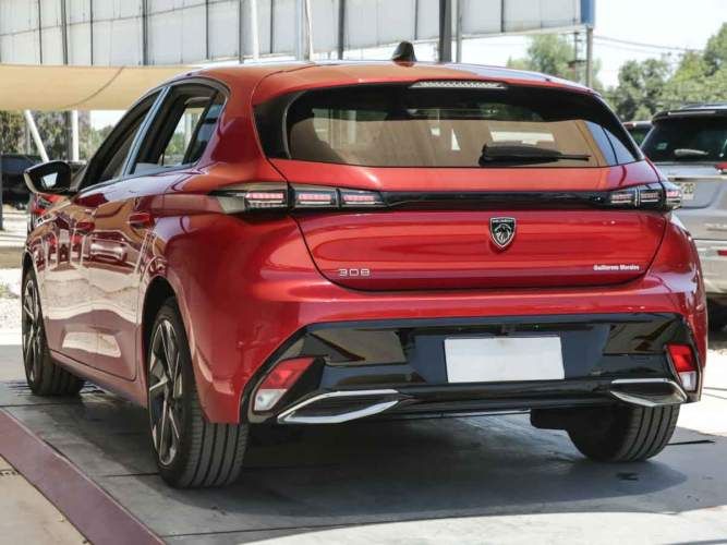 Peugeot  Puretech 1.2 Aut