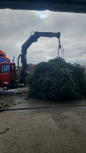 Se vende camion pluma