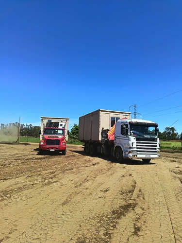 Se vende camion pluma