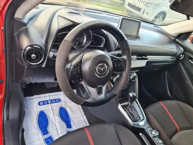 Mazda Demio Skyactiv 2016