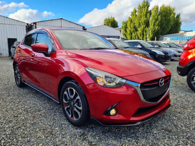 Mazda Demio Skyactiv 2016