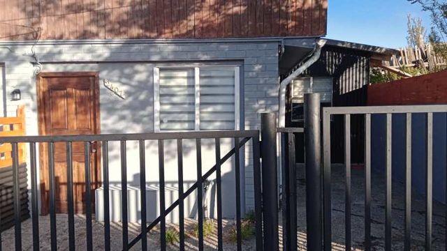 Arriendo cómoda casa 1 dormitorio Sector Sur.