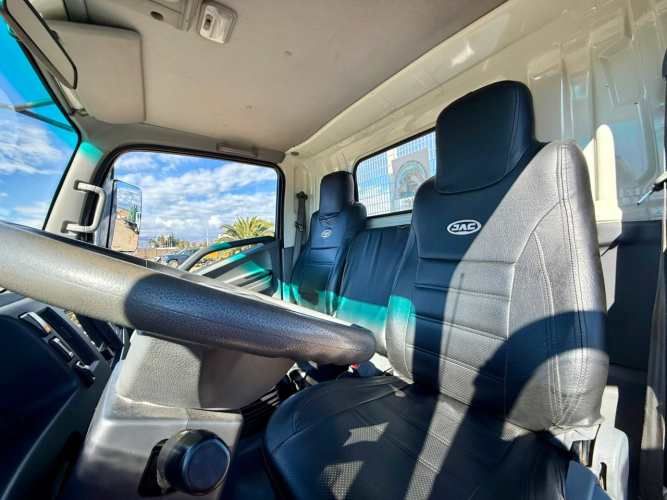 2022 Camión ¾ JAC Urban HFC 1040 Capacidad de Carga 3.200 kgs - SEMINUEVO