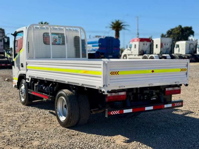 2022 Camión ¾ JAC Urban HFC 1040 Capacidad de Carga 3.200 kgs - SEMINUEVO