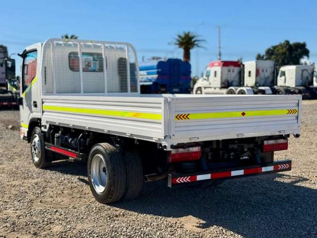 2022 Camión ¾ JAC Urban HFC 1040 Capacidad de Carga 3.200 kgs - SEMINUEVO