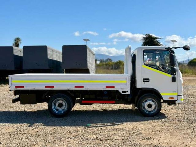 2022 Camión ¾ JAC Urban HFC 1040 Capacidad de Carga 3.200 kgs - SEMINUEVO