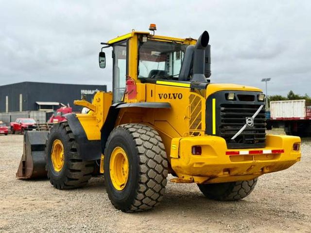 2013 Cargador Frontal Volvo L120F - Operativo