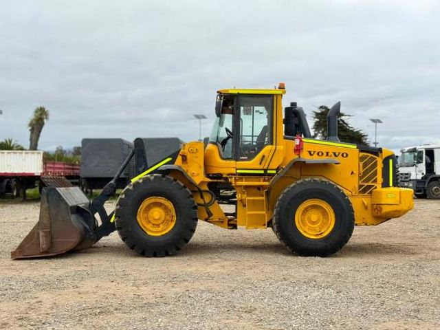 2013 Cargador Frontal Volvo L120F - Operativo
