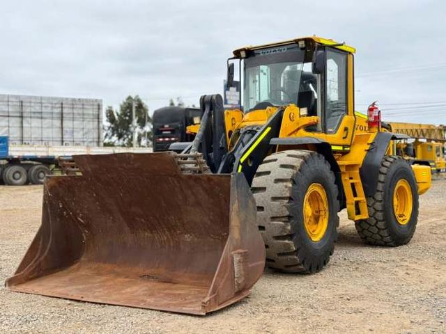 2013 Cargador Frontal Volvo L120F - Operativo