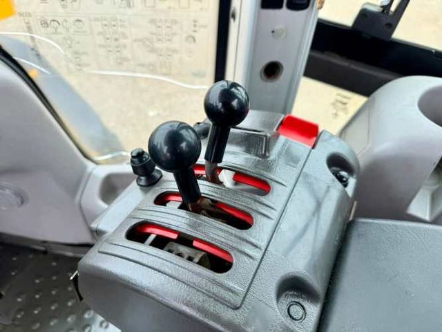 2013 Cargador Frontal Volvo L120F - Operativo