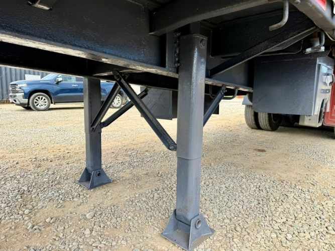 1996 Semirremolque Rampla Plana Randon 13.20 m con barandas