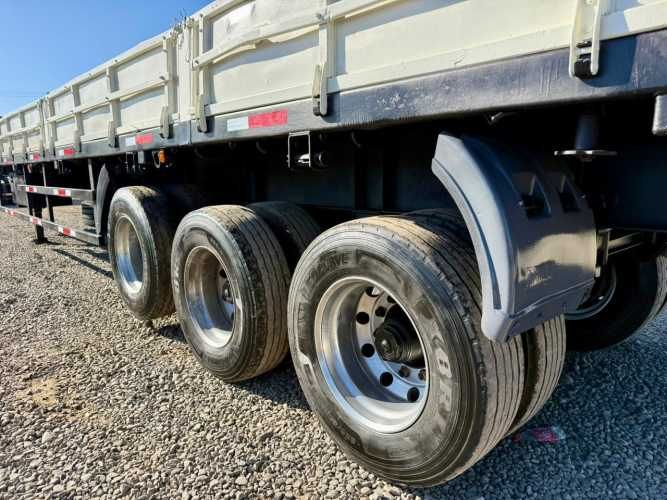 2020 IMPECABLE Semirremolque Rampla Plana 14.5 m con barandas y piñas - Fernández