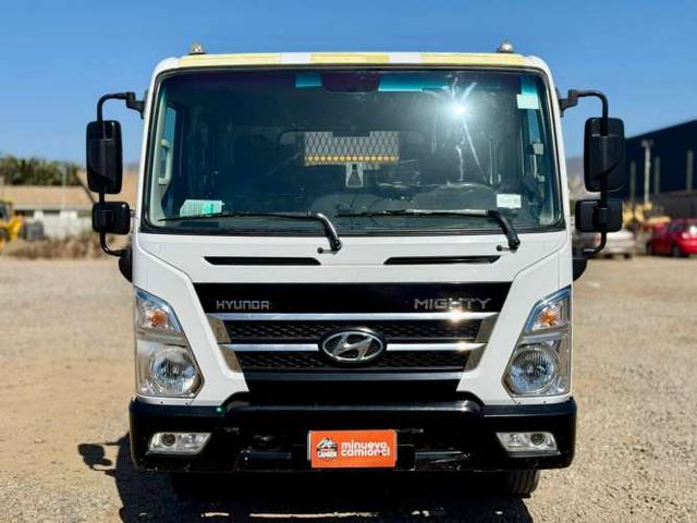 2022 Camión Hyundai Mighty EX6 Doble Cabina con Carrocería con Estandar Minero – COMO NUEVO