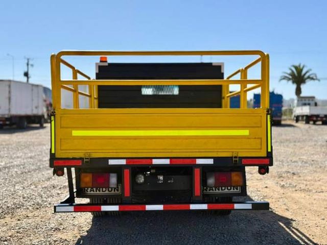 2022 Camión Hyundai Mighty EX6 Doble Cabina con Carrocería con Estandar Minero – COMO NUEVO