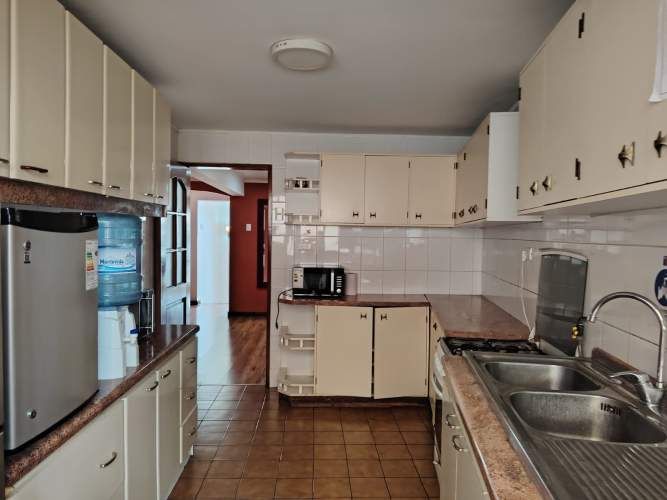 IMECABLE HOSTAL EN EL CENTRO DE LA CIUDAD 450 METROS CUADRADOS