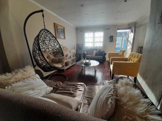 CASA EN VENTA LA CALERA (133744)