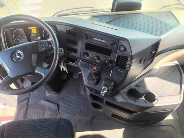 TRACTO CAMION JZGS36