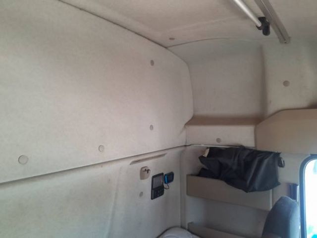 TRACTO CAMION JZGS36