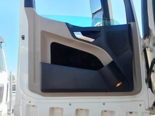 TRACTO CAMION JZGS36