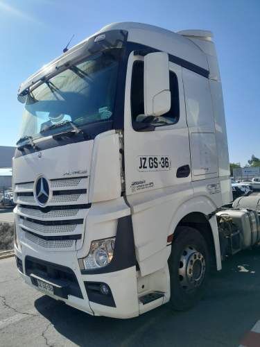 TRACTO CAMION JZGS36