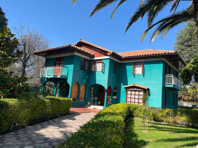 Parcela en Calera de Tango con 3 casas, con 5800 M2