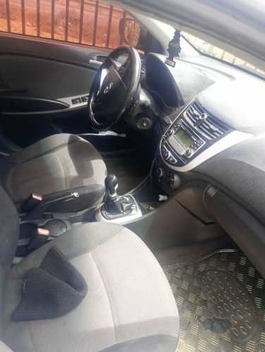 Hyundai accent