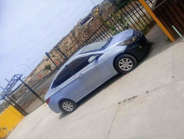 Hyundai accent