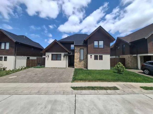 Arriendo hermosa Casa en Condominio Vista Golf Temuco