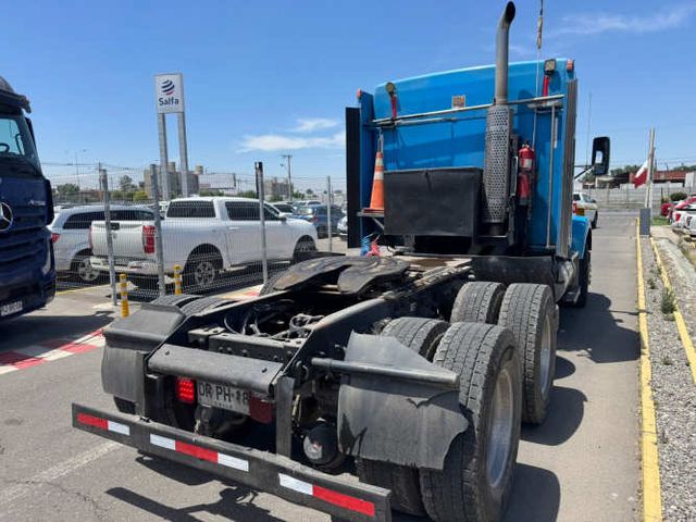 Kenworth T800 6x4  año 2012