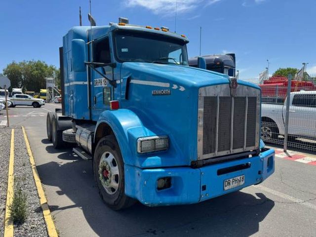 Kenworth T800 6x4  año 2012