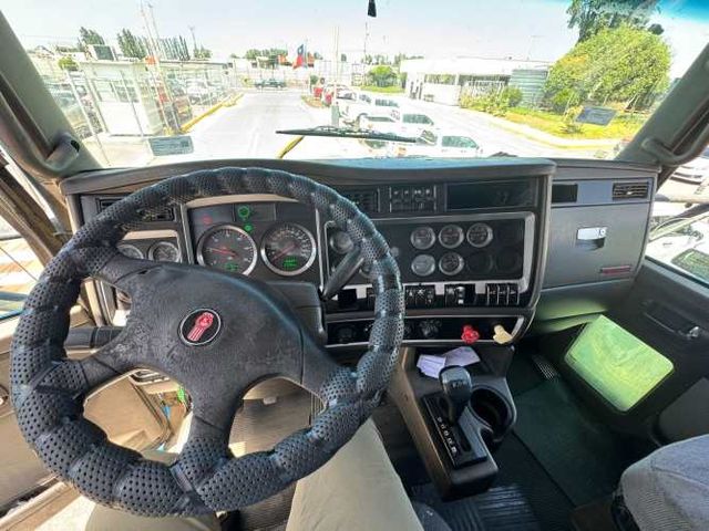 Kenworth T800 6x4  año 2012