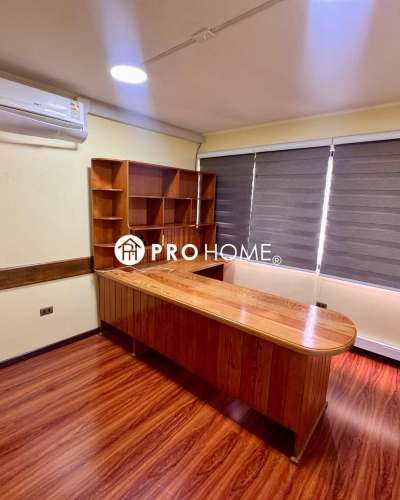 ¡Oportunidad Única! Oficina 90m² en Av. Argentina | 6 Privados | 0 GASTOS COMUNES