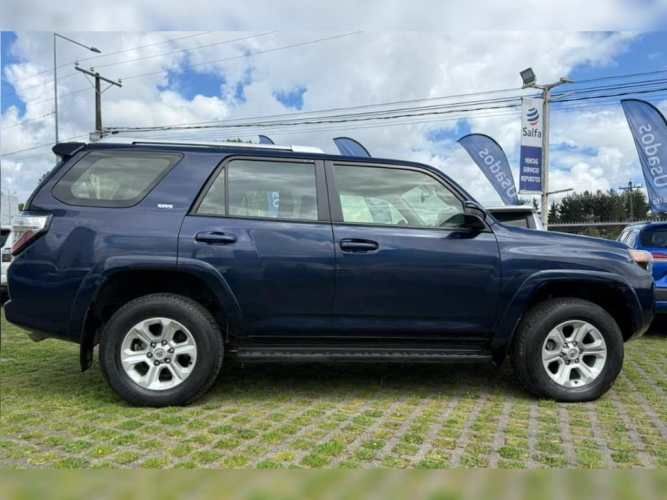 TOYOTA 4RUNNER  2024
