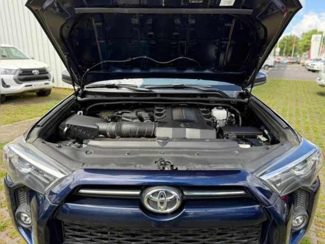 TOYOTA 4RUNNER  2024