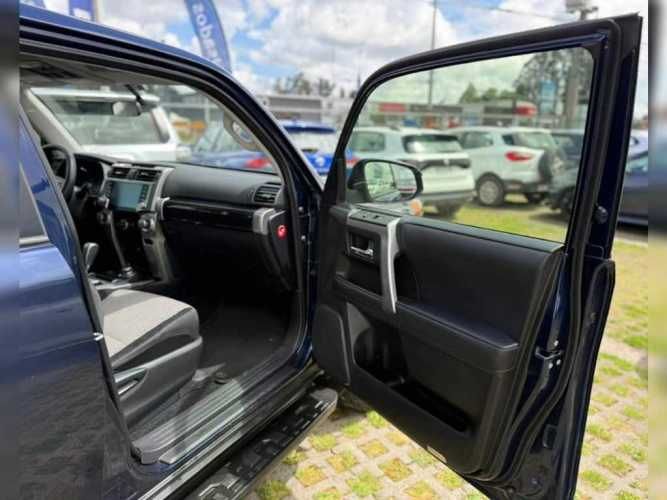 TOYOTA 4RUNNER  2024