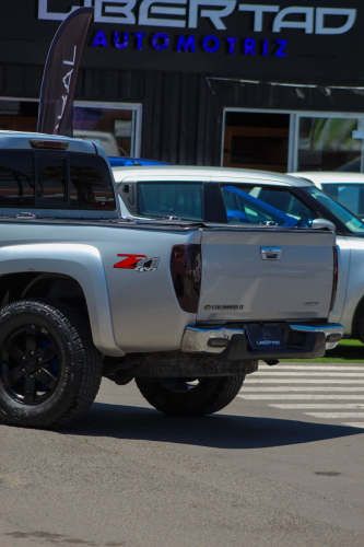 CHEVROLET COLORADO Z71 4x4