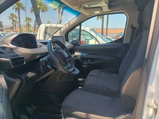 PEUGEOT PARTNER 2024