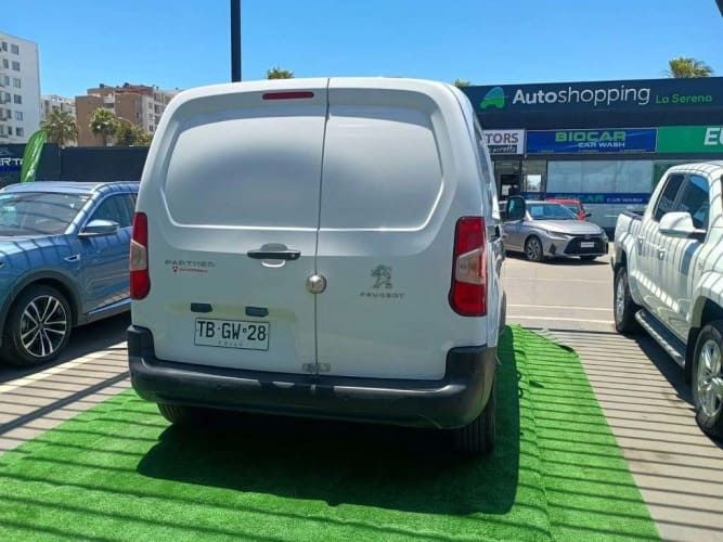 PEUGEOT PARTNER 2024