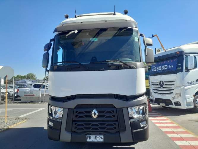 T480  4x2      Tracto camión  Renault