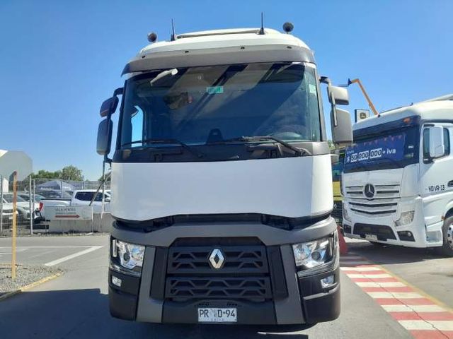 T480  4x2      Tracto camión  Renault