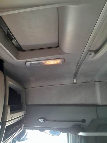 T480  4x2      Tracto camión  Renault