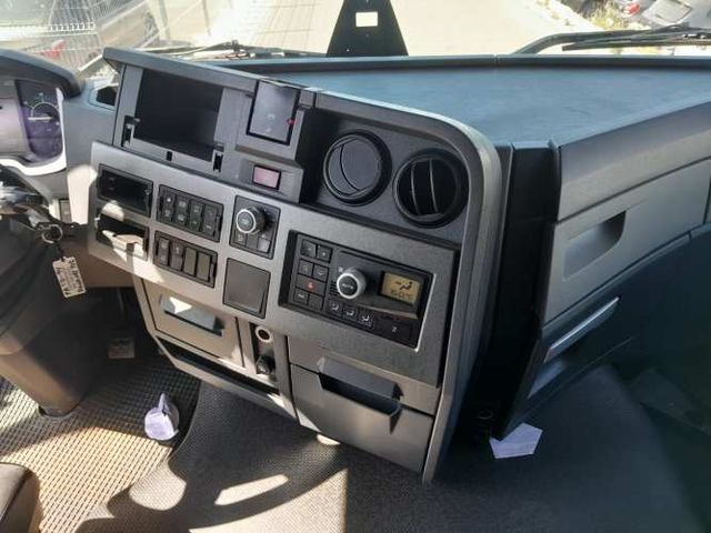 T480  4x2      Tracto camión  Renault