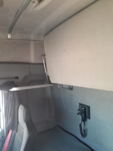 T480  4x2      Tracto camión  Renault