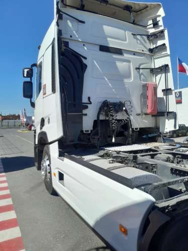 T480  4x2      Tracto camión  Renault